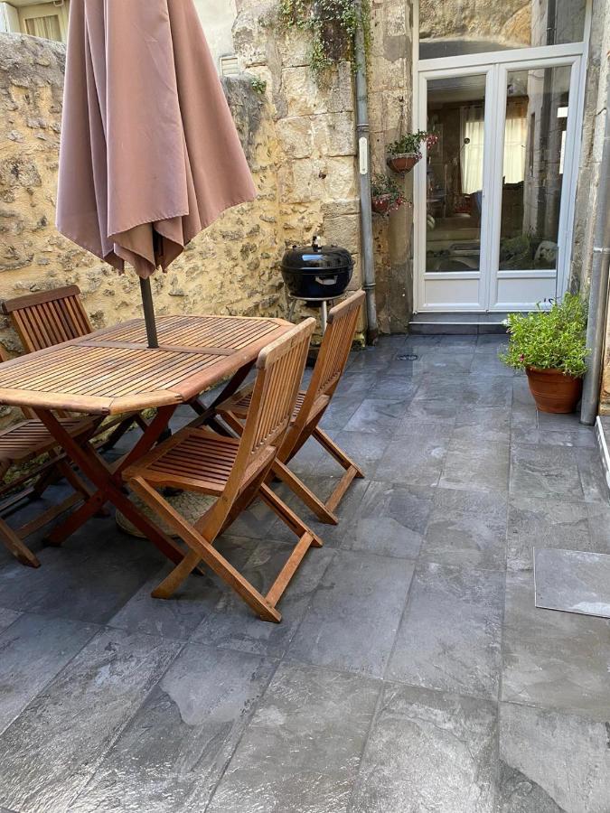 La Maison Des Remparts - Gite 3 Etoiles Pour 8 Pers A Loches Eksteriør billede