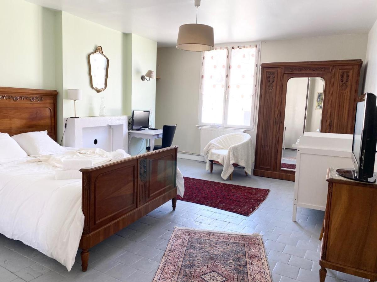 La Maison Des Remparts - Gite 3 Etoiles Pour 8 Pers A Loches Eksteriør billede